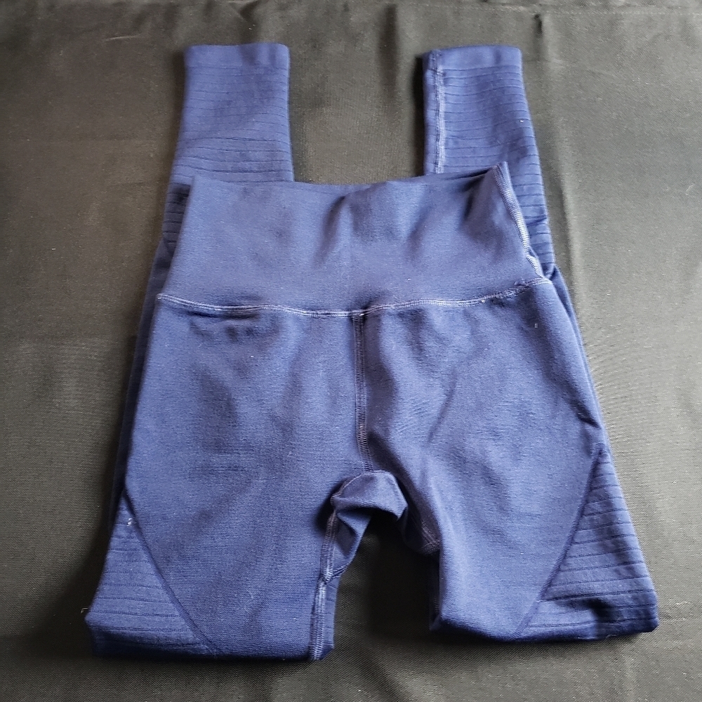 Alphalete Workout Leggings Navy Blue Small‎